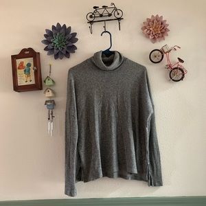 ❤️Gray Cowl Neck Sweater